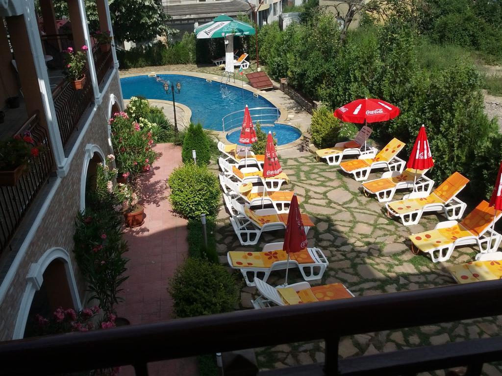Byala Perla Family Hotel Екстер'єр фото