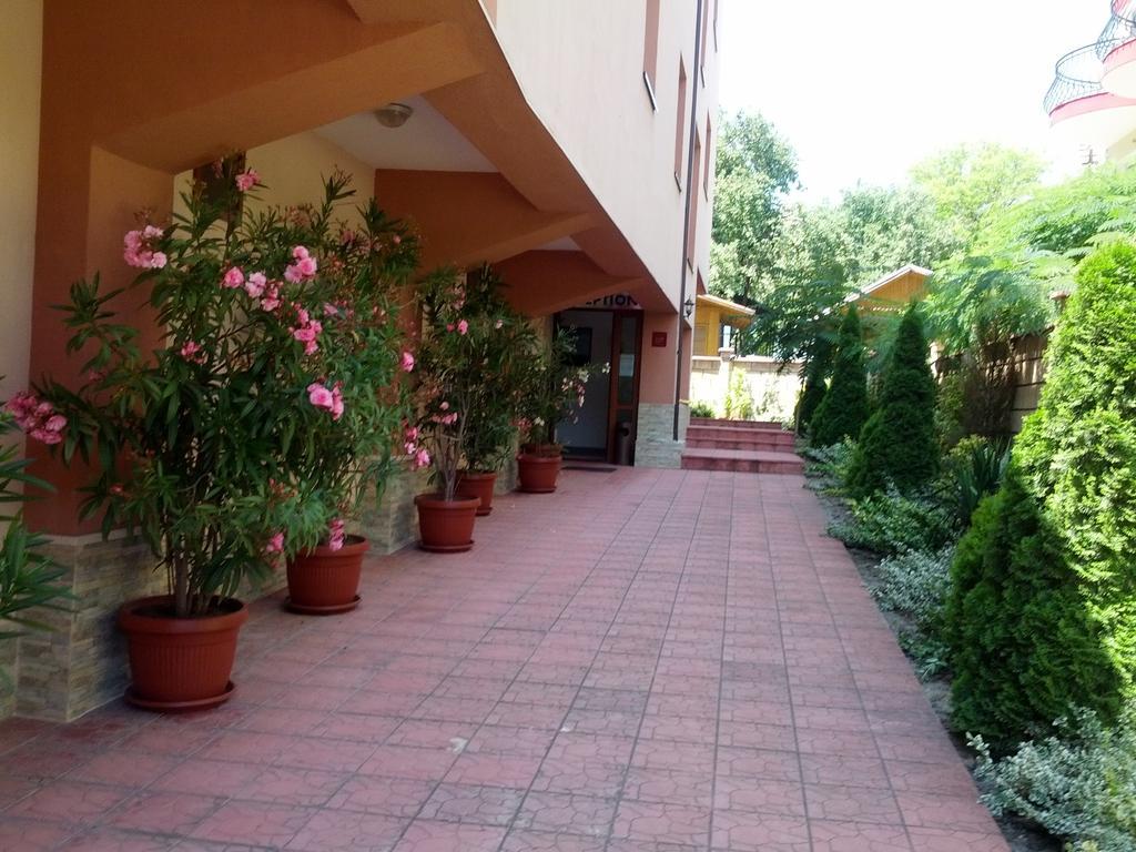 Byala Perla Family Hotel Екстер'єр фото