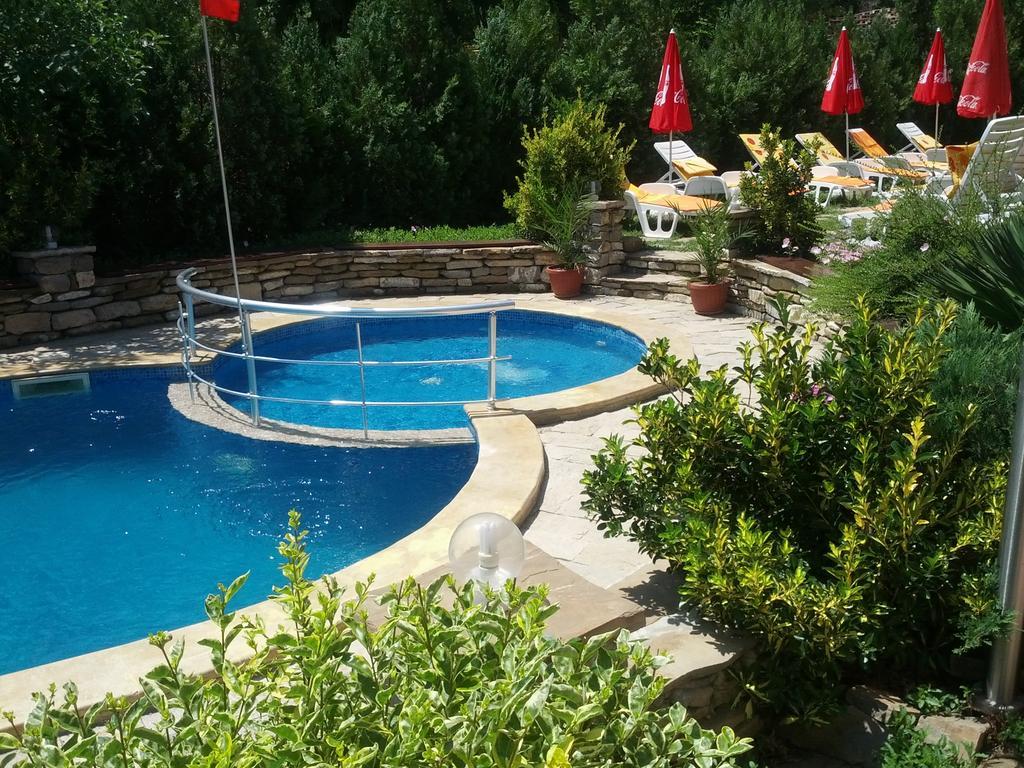 Byala Perla Family Hotel Екстер'єр фото